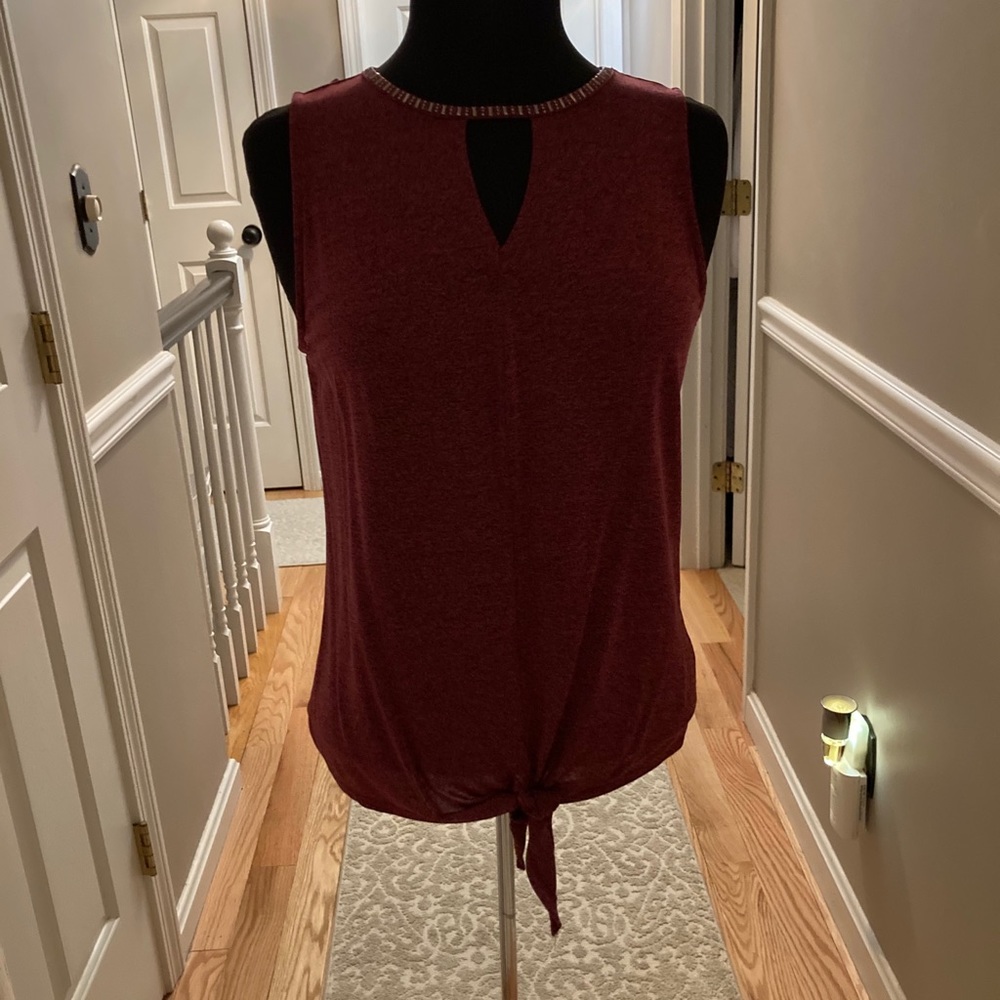 Maroon sleeveless top